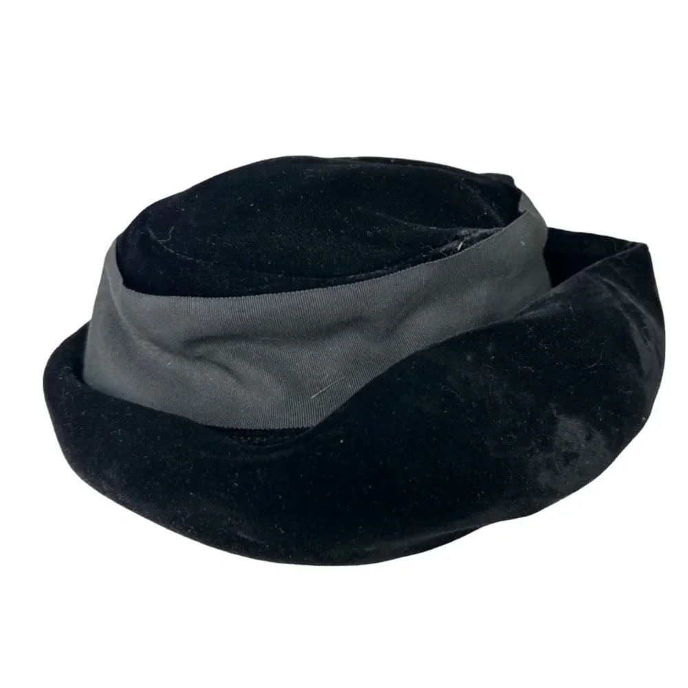 Vintage Marshall Field & Company Black Hatโ